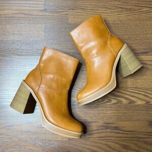 Universal Thread Platform Zip Boots size 10